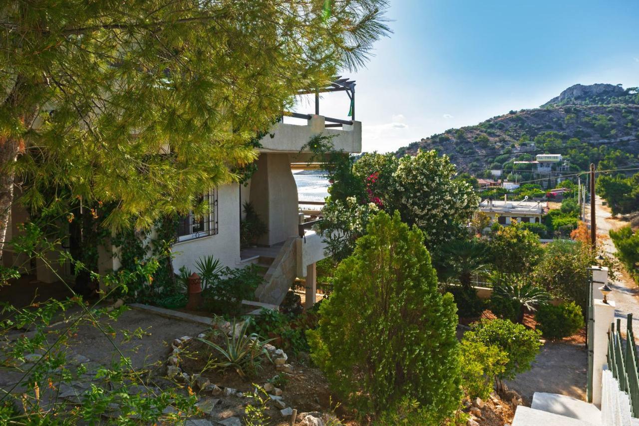 Saronic Seafront Villa Salamís Dış mekan fotoğraf
