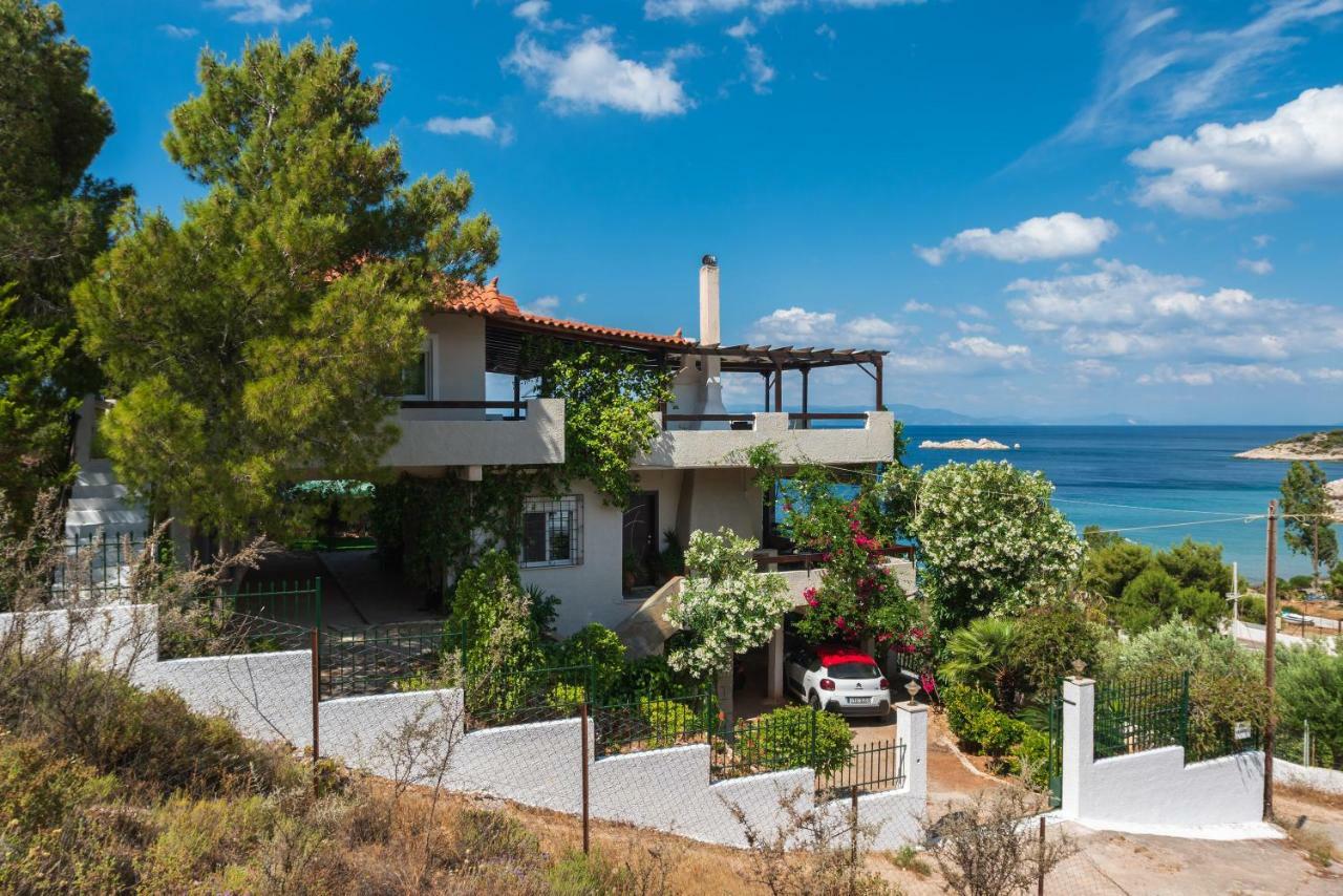 Saronic Seafront Villa Salamís Dış mekan fotoğraf